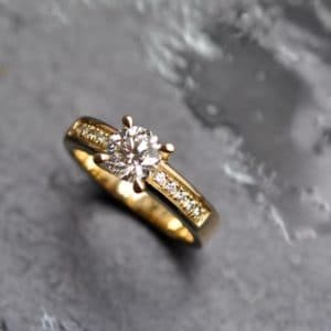 Bague Surakarta